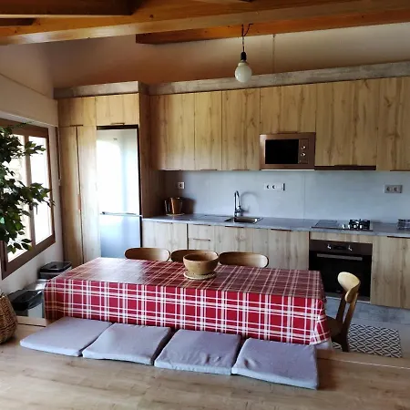 Con Vistas En El Corazon Del Pirineo Chalet Los Molinos (Catalonia)